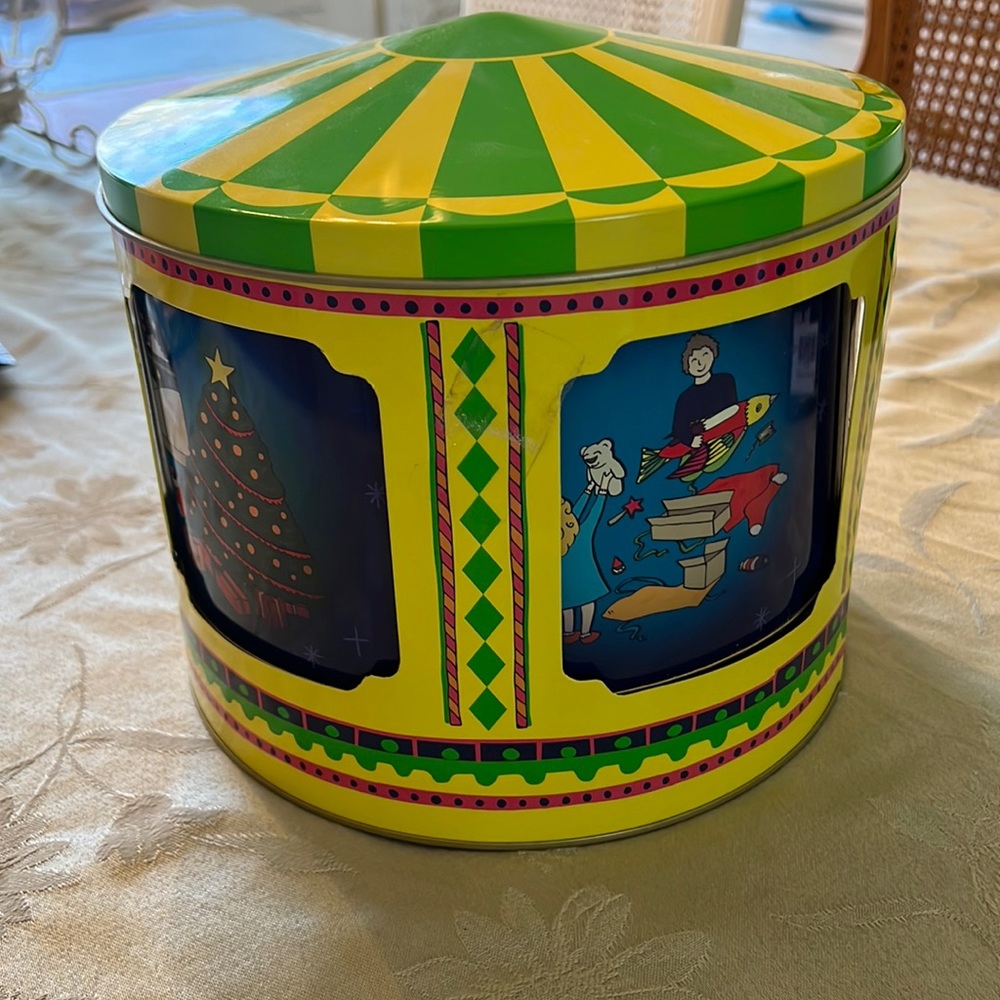 Lush Musical Carousel Tin Christmas Wishes